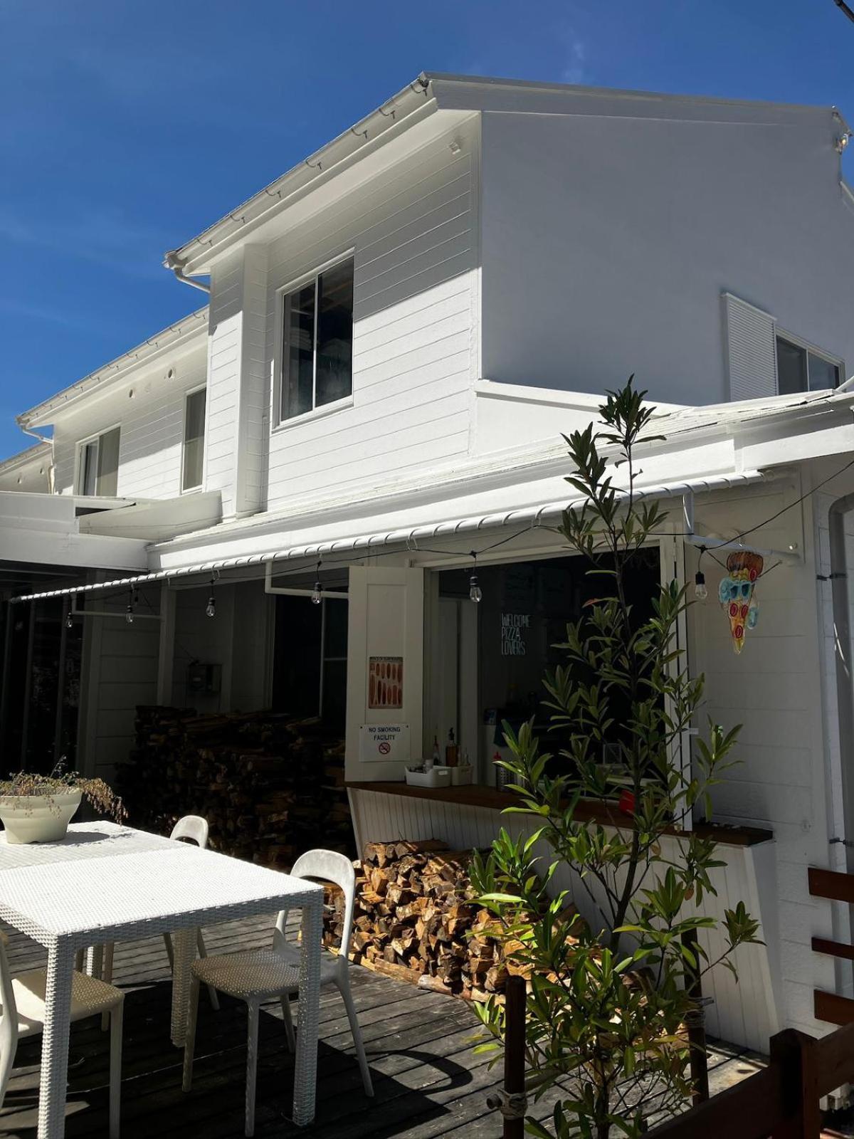 The Surf Lodge White Beach Shimoda  Eksteriør billede